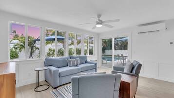 House, 3 Bedrooms | Living area