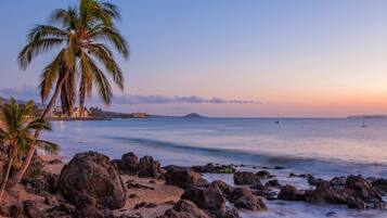 Condo, 3 Bedrooms | Beach