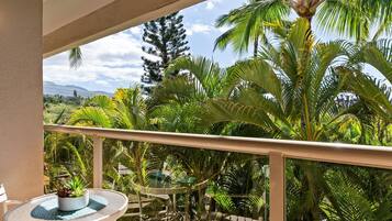 Condo, 3 Bedrooms | Outdoor dining