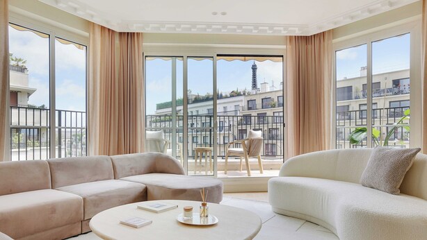 Apartment | Living area - Magnificent Apartment With AC- 3br-6p-tour Eiffel (Paris)