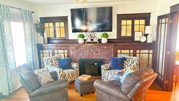 TV connectée, cheminée