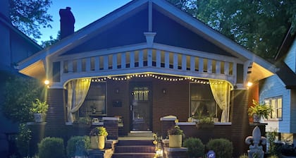 Blissful Bungalow on National Historic St in New Albany, 1 mile from Ohio River
