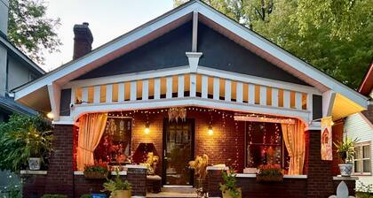 Blissful Bungalow on National Historic St in New Albany, 1 mile from Ohio River