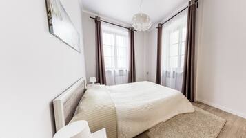 2 bedrooms, iron/ironing board, free WiFi