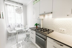 2 bedrooms, iron/ironing board, free WiFi - Minsk Apartment Lux on Nezavisimosti 43 (Minsk)
