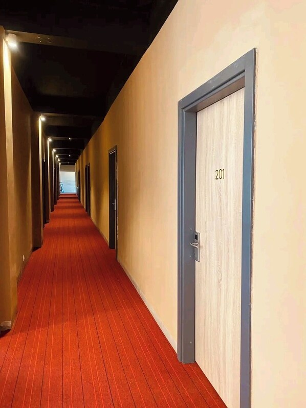 Unclassified image, 1 of 28, button - Léon Hôtel Kinshasa (Kinshasa)