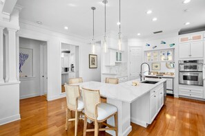 Fridge, microwave, oven, stovetop - Escape to The Big Dipper: Siesta Key Canal Front Home with Pool and Private Dock (Siesta Key)