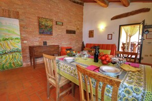 House | Dining - Cottage in Tuscany With Patio (Castiglione d'Orcia)