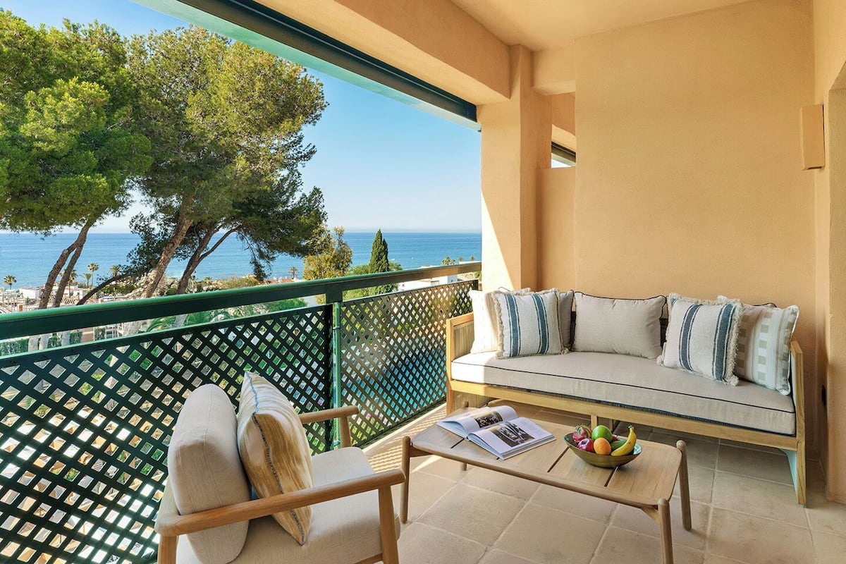 Suite junior, vistas al mar | Balcón