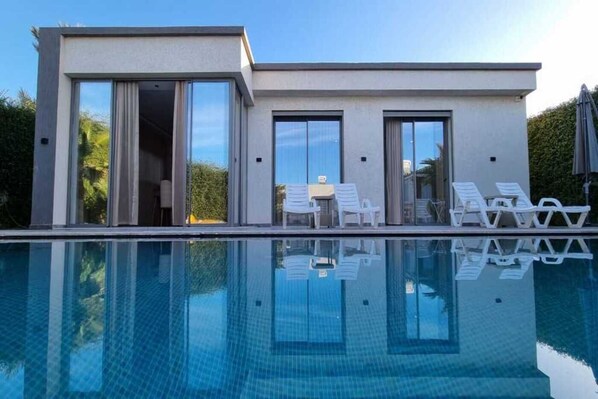 Alberca al aire libre 