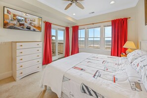 2 bedrooms, free WiFi, bed sheets - Oceanfront Condo with Private Sundeck, Resort Pool, Elevator, and Beach Access (Rodanthe)