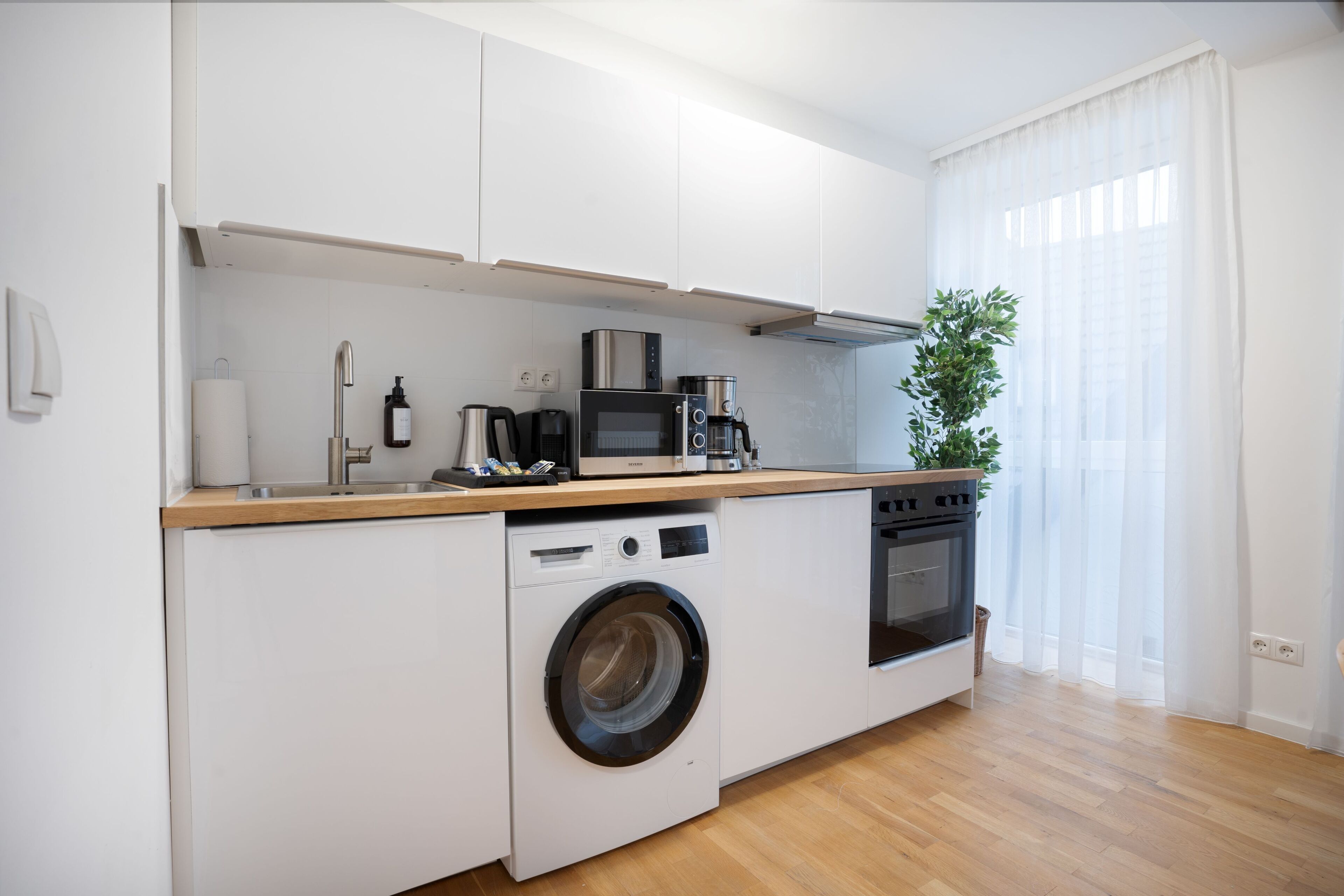 Deluxe-Apartment, 2 Schlafzimmer | Eigene Küche | Großer Kühlschrank, Mikrowelle, Ofen, Herdplatte