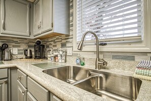 Frigorífic, microones, forn i placa de cuina