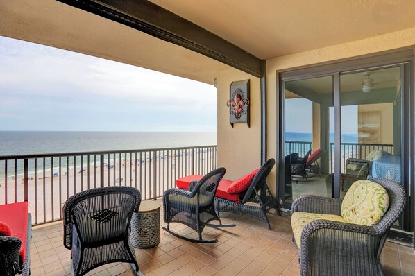 Terrace/patio - Gulf Front Condo | Outdoor Pool | Romar House (Orange Beach)