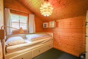 Basic Apartment | 2 bedrooms, laptop workspace, bed sheets