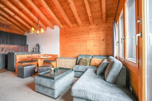 Basic Apartment | Living area | TV, fireplace - Gunneheim Attika (Bettmeralp)