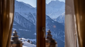 Unclassified image, 5 of 27, button - Krone Apartment (Bettmeralp)