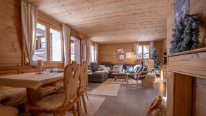 Unclassified image, 4 of 27, button - Krone Apartment (Bettmeralp)