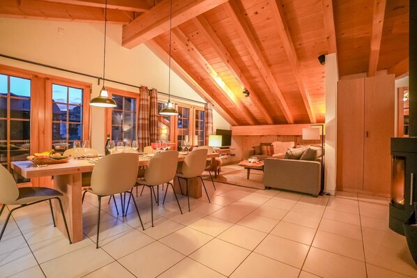 Dining - Brunnen Attika (Riederalp)