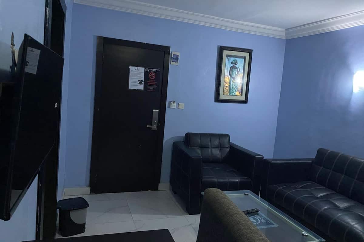 Premium Suite, City View | Premium bedding, desk, laptop workspace, soundproofing