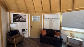 Televisión, oficina