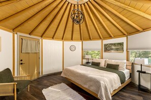 3 habitaciones, tabla de planchar con plancha, cuna de viaje y wifi