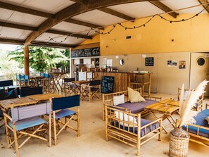 Restaurant - Lodging Nature Camp Vallée de Dordogne (Lacave)