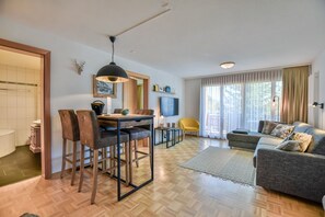 Leilighet – basic (Casa Andrea 217) | Oppholdsområde | TV