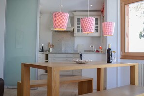 Eenvoudig appartement | Dineren