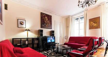 Historic loft with character, Grenoble city center