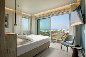 Suite estudio junior, terraza, vistas al mar | Vistas desde la habitación