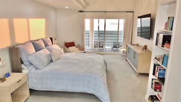 House, Multiple Beds, Patio, Ocean View (Beachfront Estate LB) | 3 bedrooms, individually decorated, individually furnished, desk