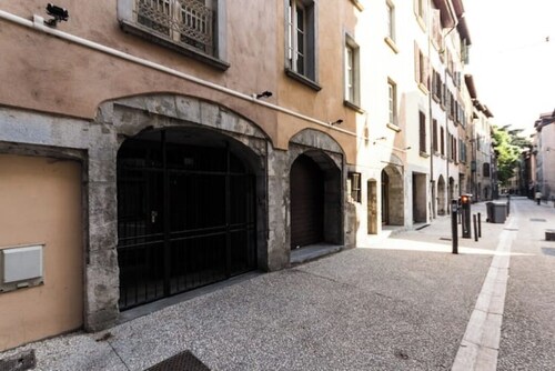 Small, cozy apartment in Grenoble city center