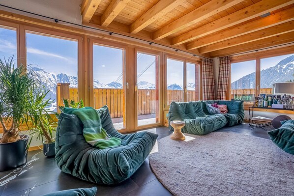 Basic Chalet | Living area - Chalet Elsa (Riederalp)