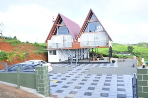 Front of property - Kudaram County Resort (Peermade)
