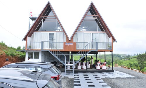 Kudaram County Resort