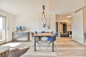 Apartemen Basic | Tempat makan