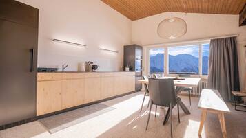 Appartement | Cuisine privée | Batterie de cuisine, vaisselle et ustensiles