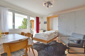 Appartement (Waldesrand Bättlihorn) | Restauration