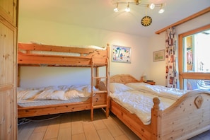 Basic Apartment | 1 bedroom, iron/ironing board, bed sheets - Weisshorn 24 (Riederalp)
