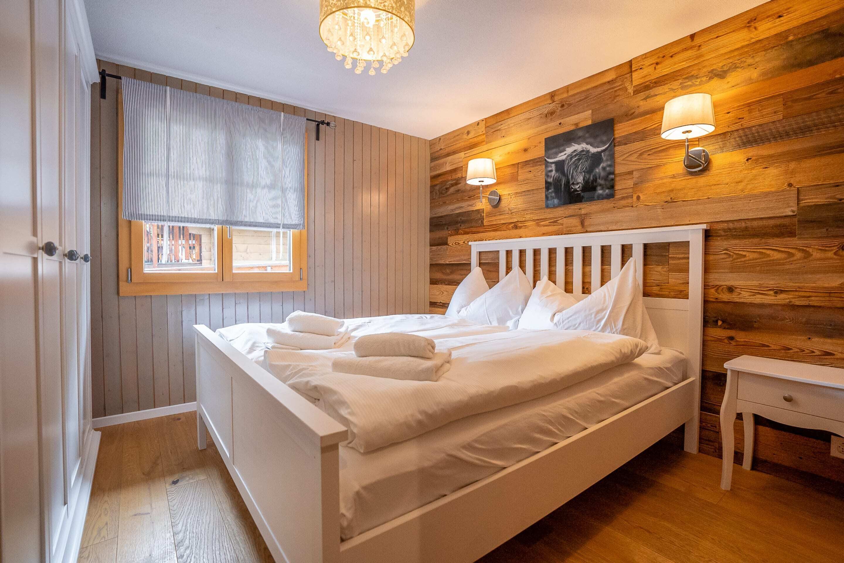 Basic Apartment (Reste Fidèle Duplex) | 2 bedrooms, laptop workspace, bed sheets