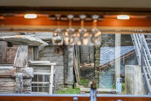 Basic Chalet | Interior
