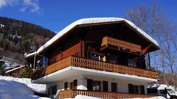 Departamento básico (Chalet Castellani Apartment) | Exterior
