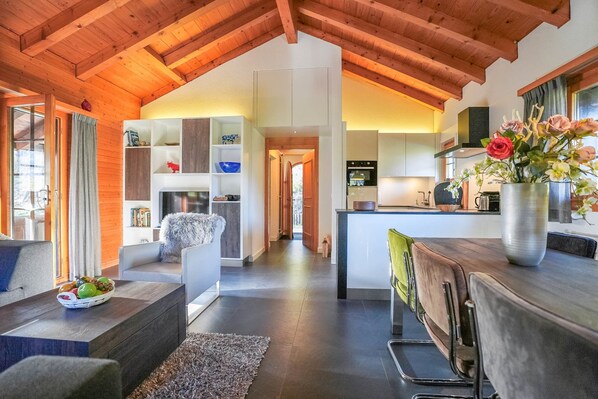 Alpehytte – basic | Spiseområde