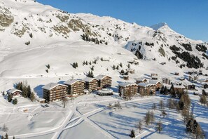 Perushuoneisto | Ulkopuoli