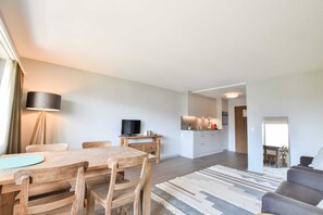 Basic Apartment | Interior