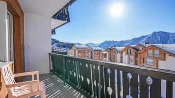 Basic Apartment | Property grounds