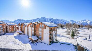 Basic Apartment | Exterior