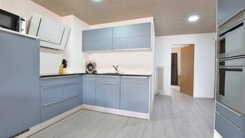 Appartement | Cuisine privée | Réfrigérateur, micro-ondes, four, lave-vaisselle