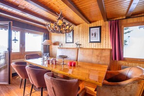 ベーシック アパートメント | レストラン